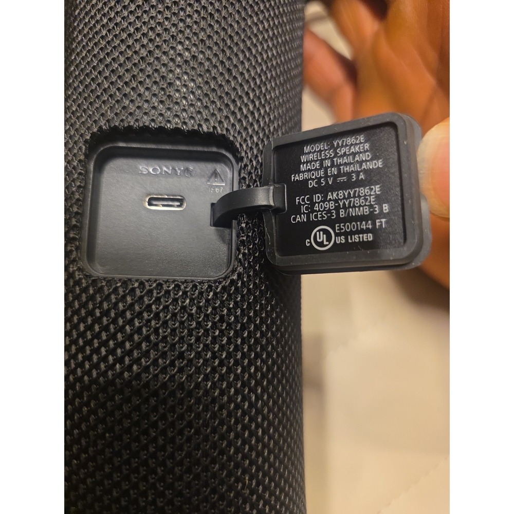 Sony - ULT FIELD 1 Wireless Bluetooth Speaker - Picture 3 of 7